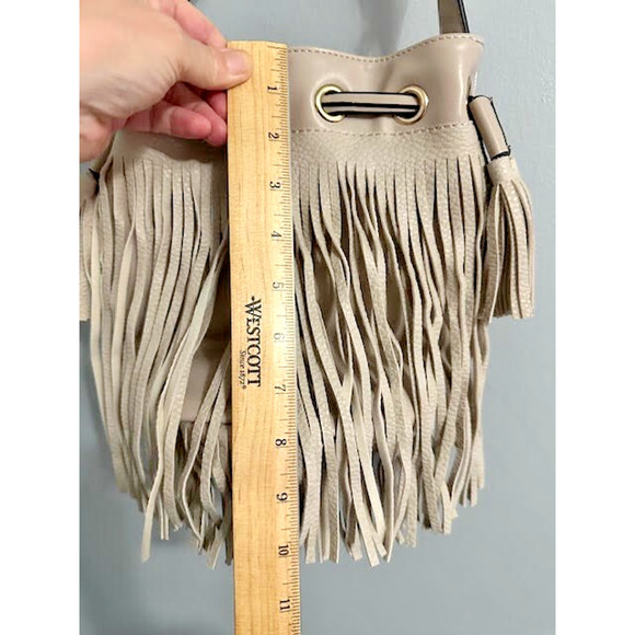 Taupe Fringe Bucket Bag Faux Leather Crossbody Purse Adjustable Strap NWT - Picture 6 of 6